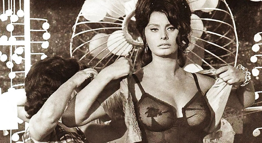 italian movie legend sophia loren seethrough bra